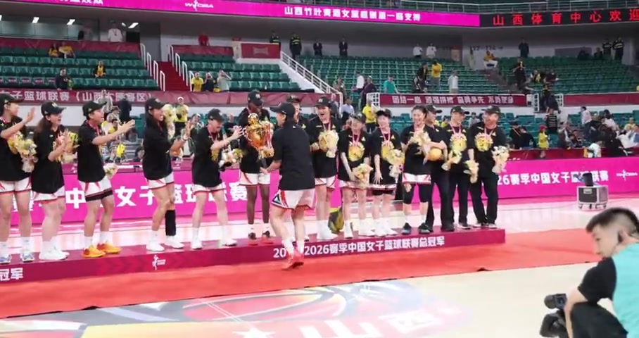 赛程更新-高颂：五场鏖战拿下冠军 感恩同行的队友 我们是冠军🏆🏆🏆