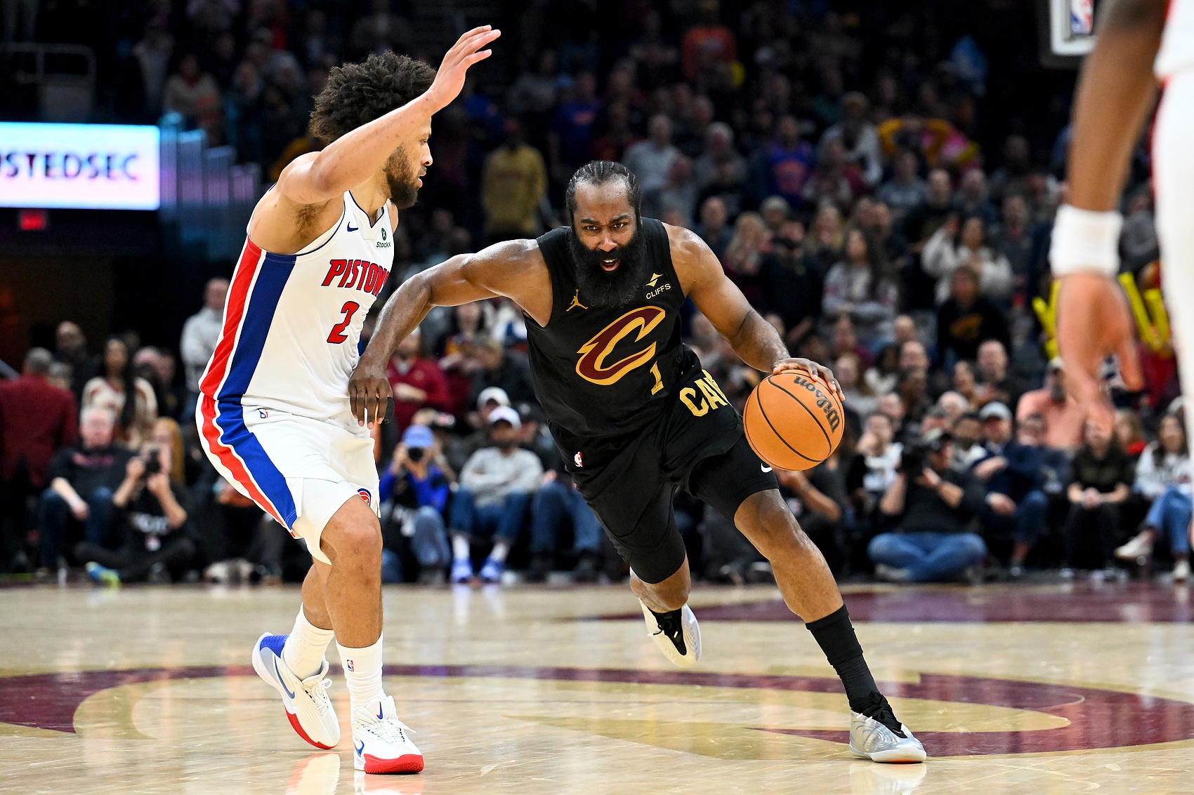 注册奖励-分析师：人们不会记住哈登的MVP 只会记住他季后赛关键时刻掉链子